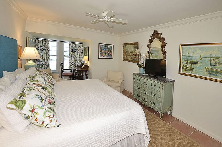 Penthouse *4* on the Water - Vero Beach, Florida