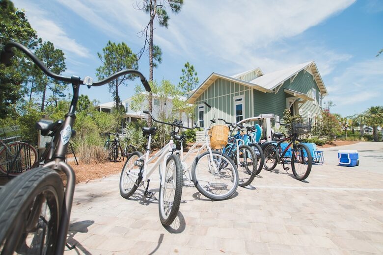 30-A house one mile from beach and Seaside - Seagrove Beach, Florida