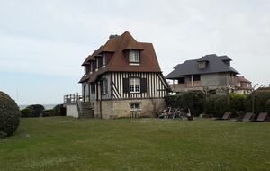 Le Bateau sur l'Herbe in Normandy - Benerville sur Mer, France
