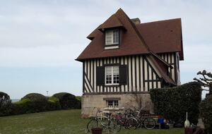Le Bateau sur l'Herbe in Normandy - Benerville sur Mer, France