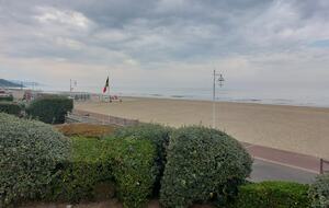 Le Bateau sur l'Herbe in Normandy - Benerville sur Mer, France