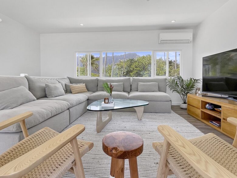 Hale Waimanalo | Oceanfront with private beach - Waimanalo, Hawaii