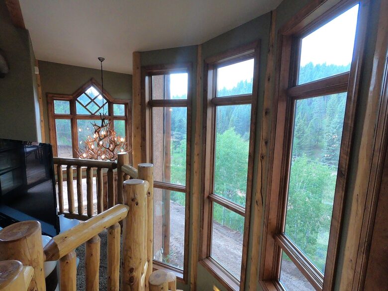 Mountain Home on Trout Creek Ranch - Woodland Park, Colorado
