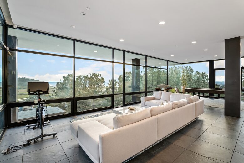 Del Mar Coastal Contemporary Masterpiece - Del Mar, California
