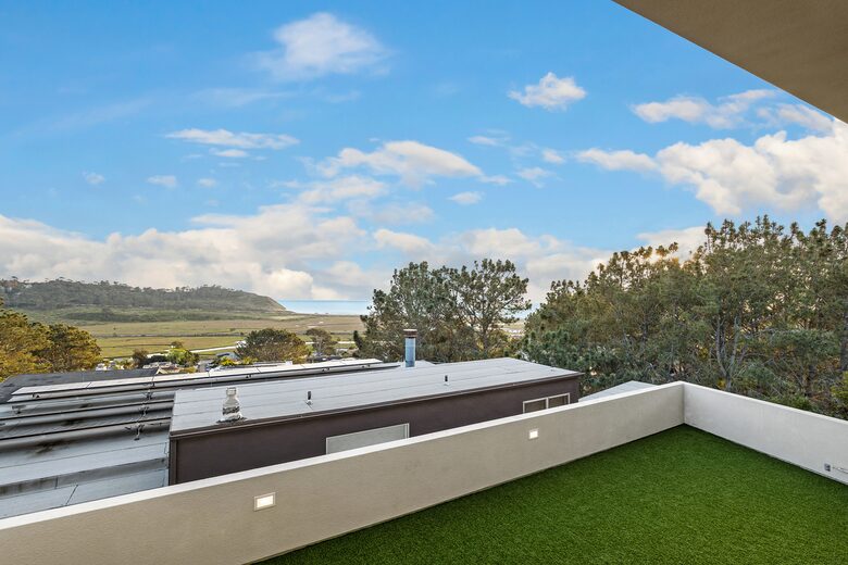 Del Mar Coastal Contemporary Masterpiece - Del Mar, California