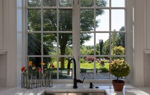 Birchwood Wine Country Estate - Great Location for Washington DC!