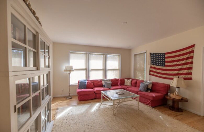 Hamptons Hideaway | Close to East Hampton Village and Beaches - East Hampton, New York