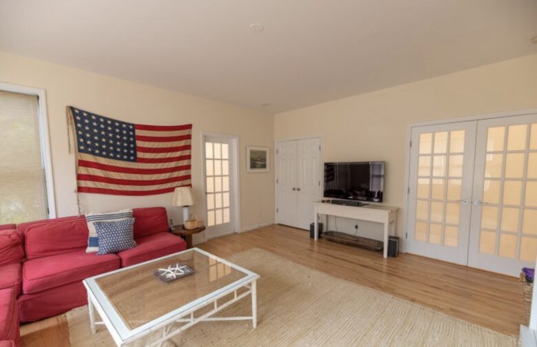 Hamptons Hideaway | Close to East Hampton Village and Beaches - East Hampton, New York