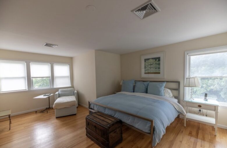 Hamptons Hideaway | Close to East Hampton Village and Beaches - East Hampton, New York
