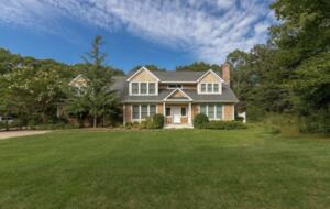 Hamptons Hideaway | Close to East Hampton Village and Beaches - East Hampton, New York