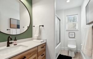 Whitefish 4-Acre Getaway | Hot Tub | Big Mountain Views - Whitefish, Montana