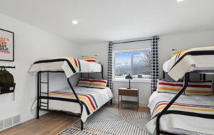 Whitefish 4-Acre Getaway | Hot Tub | Big Mountain Views - Whitefish, Montana