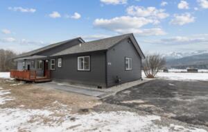 Whitefish 4-Acre Getaway | Hot Tub | Big Mountain Views - Whitefish, Montana