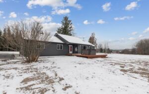 Whitefish 4-Acre Getaway | Hot Tub | Big Mountain Views - Whitefish, Montana
