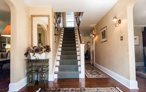 Charming New Canaan Cottage | Walking distance to town | About an hour from New York City by train - New Canaan, Connecticut