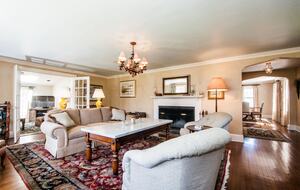 Charming New Canaan Cottage | Walking distance to town | About an hour from New York City by train - New Canaan, Connecticut