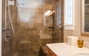 Charming New Canaan Cottage | Walking distance to town | About an hour from New York City by train - New Canaan, Connecticut