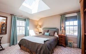 Charming New Canaan Cottage | Walking distance to town | About an hour from New York City by train - New Canaan, Connecticut