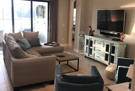 Modern Bungalow with Private Pool in a Luxury Resort Style Community - Fort Myers, Florida