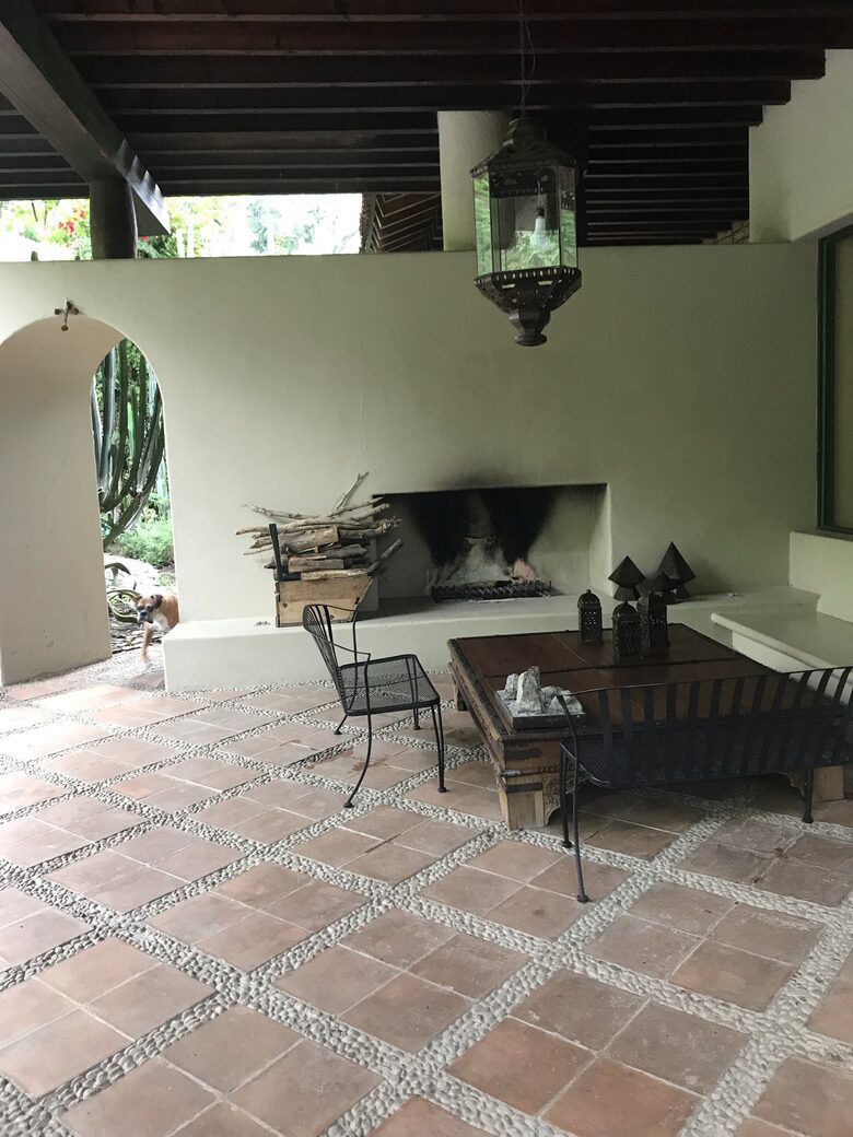 Modern Mexican | Meditarrean style with a Pickleball court, outdoor activities & near cultural sites - Malinalco, Mexico