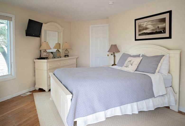 Dreamy Barnegat Light Oceanfront Shore Beach House - Barnegat Light, New Jersey