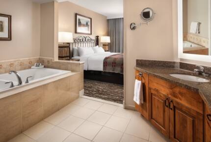 Marriott’s Streamside Douglas at Vail 2-Bedroom Getaway - Vail, Colorado