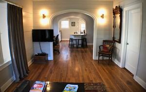Travis Heights Charming Gem - Austin, Texas
