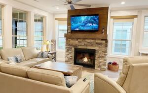 Beautiful Brand New Modern Home - Black Mountain, North Carolina