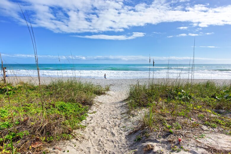 Oceanfront Estate in the Space Coast w/heated pool and 2 villas - Indialantic, Florida
