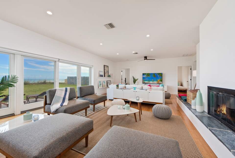 Oceanfront Estate in the Space Coast w/heated pool and 2 villas - Indialantic, Florida