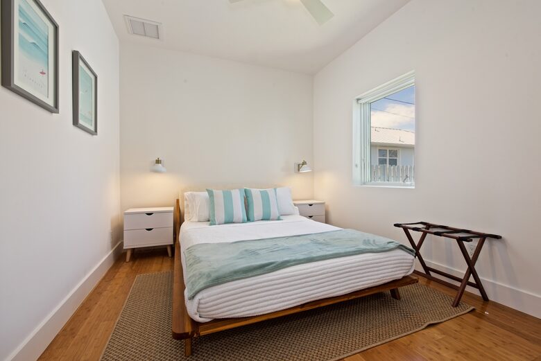Oceanfront Estate in the Space Coast w/heated pool and 2 villas - Indialantic, Florida