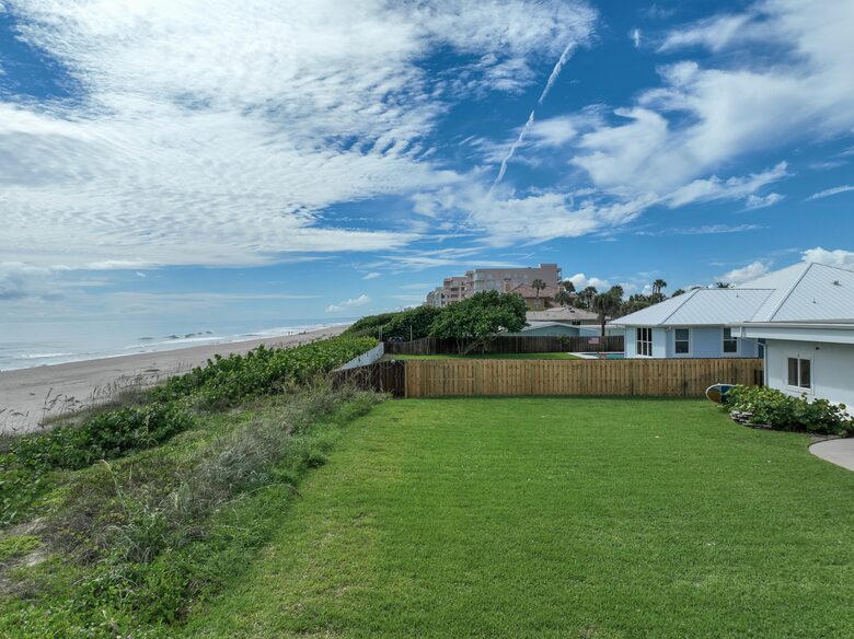 Oceanfront Estate in the Space Coast w/heated pool and 2 villas - Indialantic, Florida