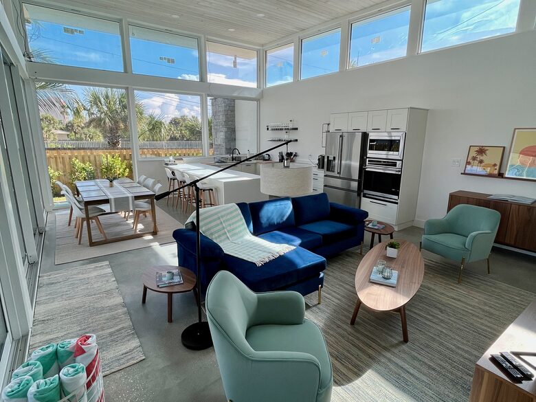 Oceanfront Estate in the Space Coast w/heated pool and 2 villas - Indialantic, Florida