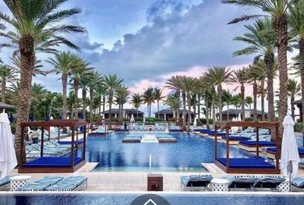 The Cane adult pool for Cove and Reef guests only.