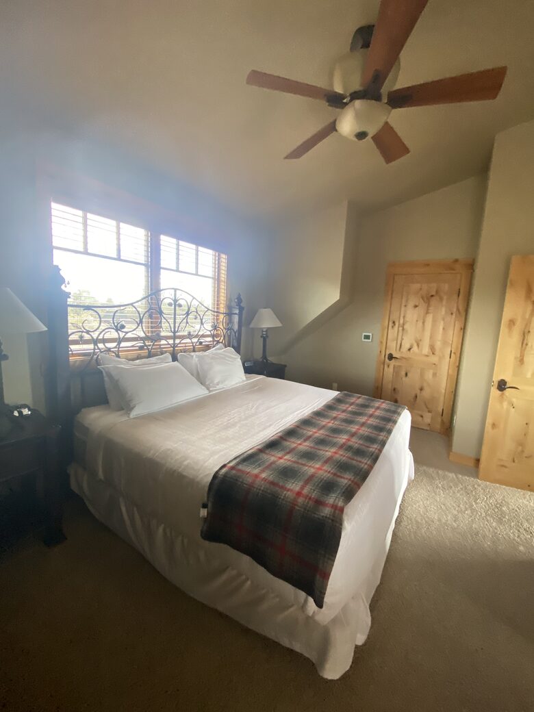 Sage Canyon Luxury 2BR Cabin - Powell Butte, Oregon