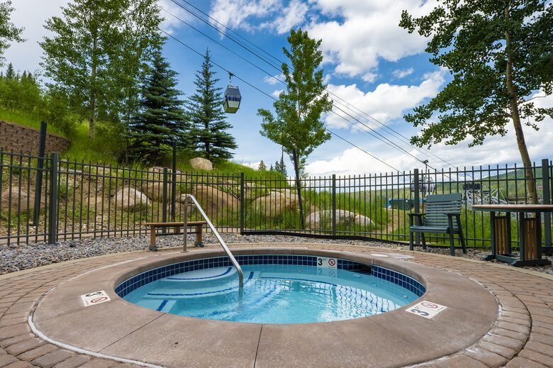 Hot tub in summer