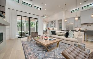 ABOVE - Austin Bella - Austin, Texas