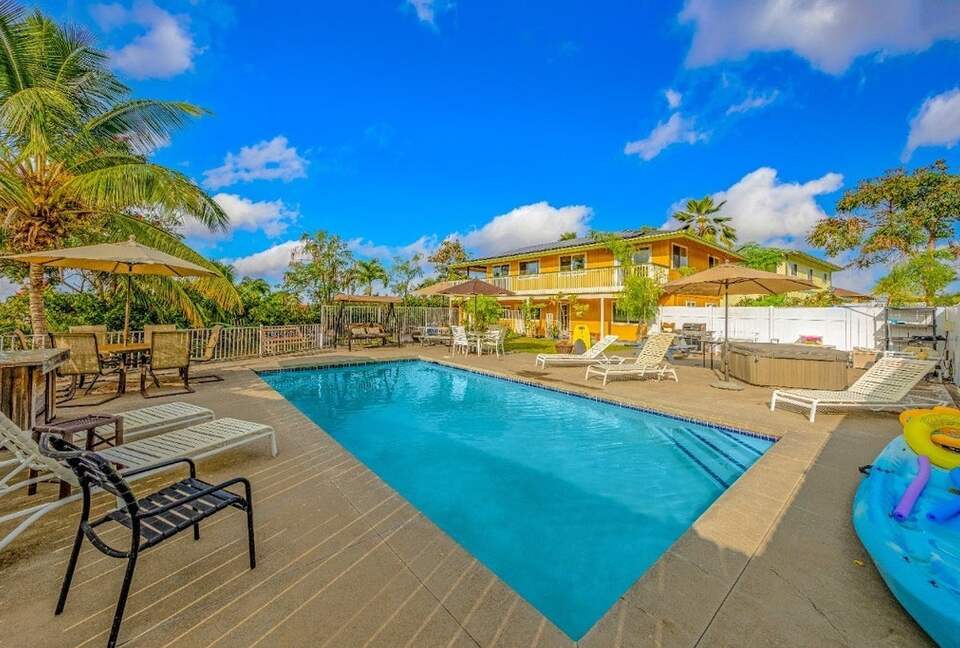 Aloha E Komo Mai | Tropical Retreat with Ocean Views - Kailua-Kona, Hawaii