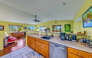 Aloha E Komo Mai | Tropical Retreat with Ocean Views - Kailua-Kona, Hawaii