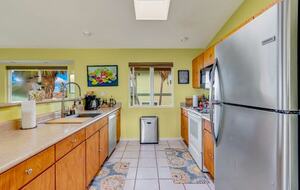 Aloha E Komo Mai | Tropical Retreat with Ocean Views - Kailua-Kona, Hawaii