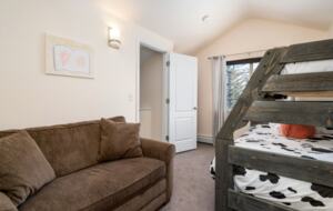Cozy and Chic Steamboat Springs Condo - Steamboat Springs, Colorado