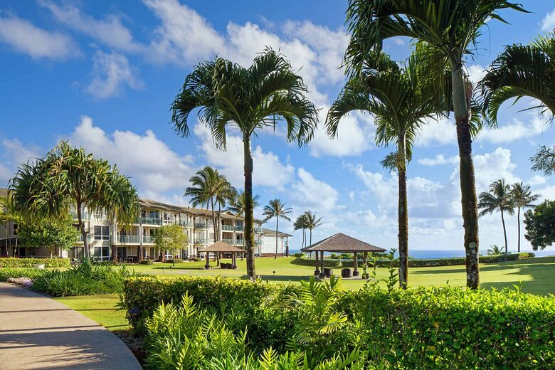 Hawaiian Oceanside Paradise - Kauaʻi, Hawaii