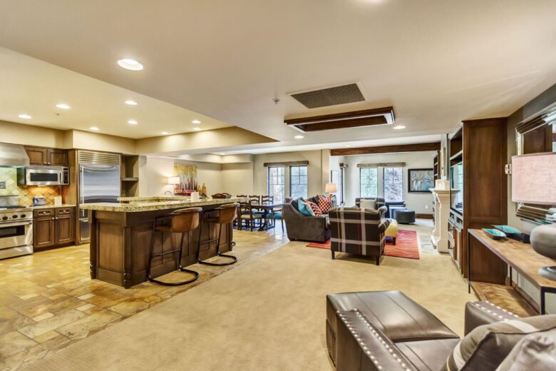 4 Bedroom at The Residences at the Chateaux - Deer Valley, Utah