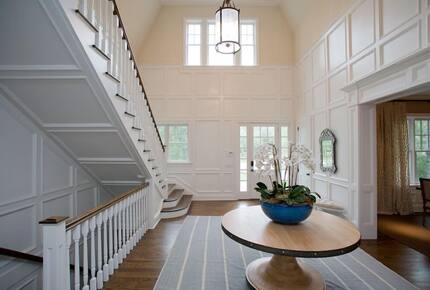 Southampton Masterpiece with a Pool + Sauna - Southampton, New York