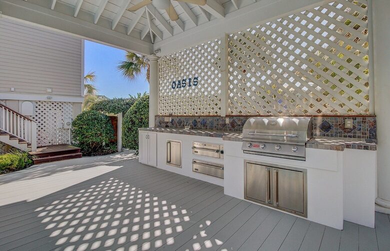Endless Summer | With Huge Pool & Spa - Isle of Palms, South Carolina