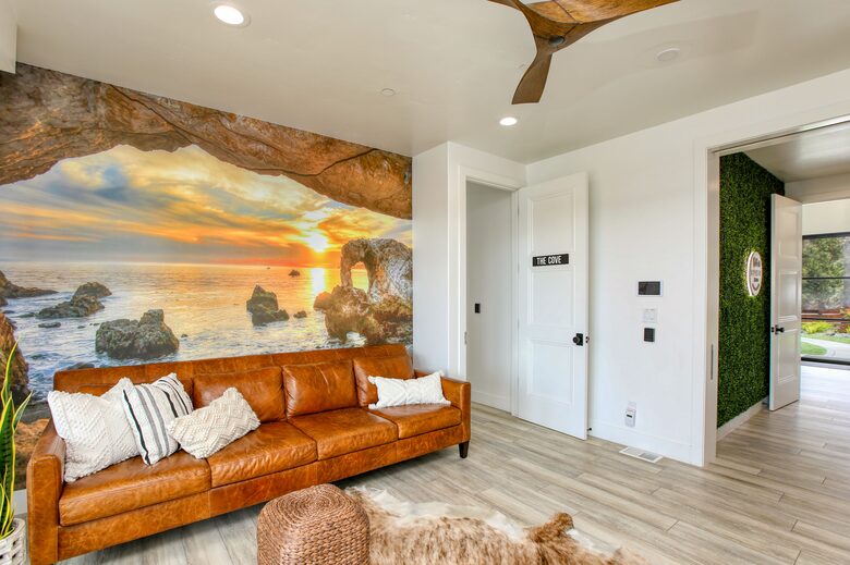 Cobbo's Beach House | With hot tubs, views, and just steps to the beach! - Avila Beach, California