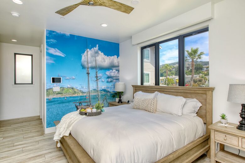 Cobbo's Beach House | With hot tubs, views, and just steps to the beach! - Avila Beach, California