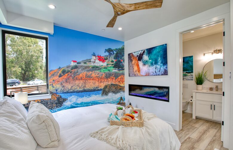 Cobbo's Beach House | With hot tubs, views, and just steps to the beach! - Avila Beach, California