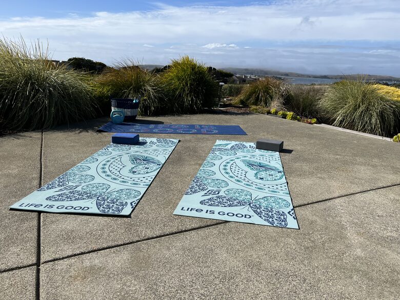 Yoga mats and blocks available for guest use.