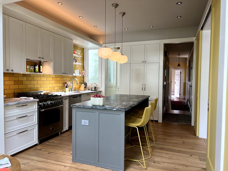 Charming Sunny Victorian | With a Gorgeous Chef's kitchen and backyard - San Francisco, California